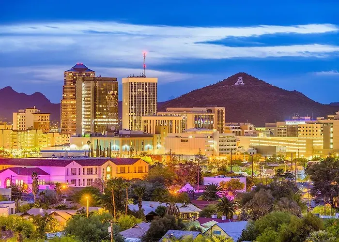 Apartment Bright & Cozy 1bd Near Uofa, Umc W Pool, Parking - Summer Rates!