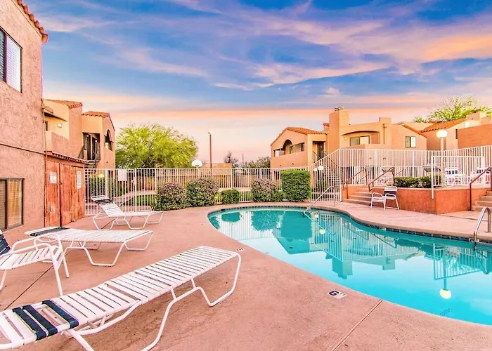 Bright & Cozy 1bd Near Uofa, Umc W Pool, Parking - Summer Rates! Apartment Tucson
